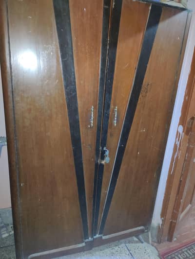 2 door Shesham wood Wardeobe