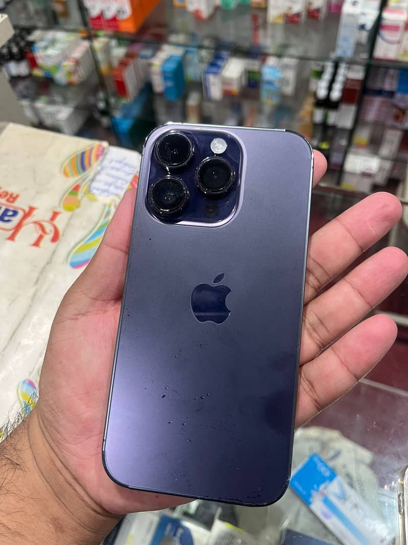 Apple iPhone 14 Pro 4