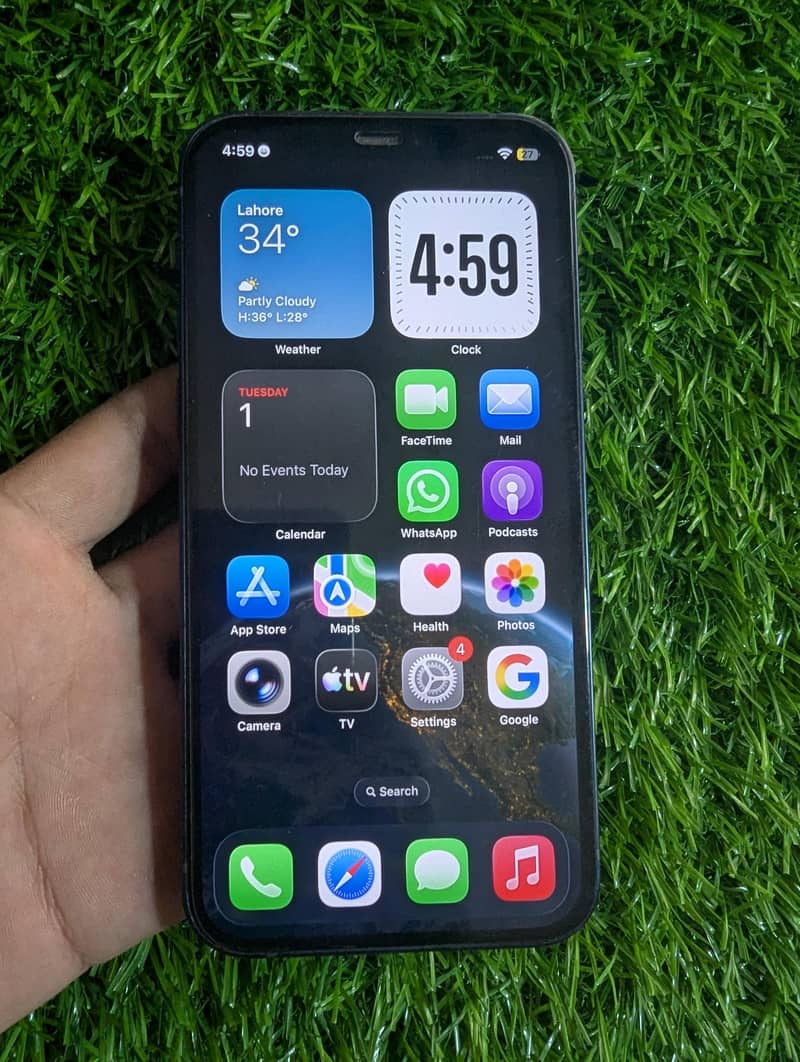 Apple iPhone 12 1
