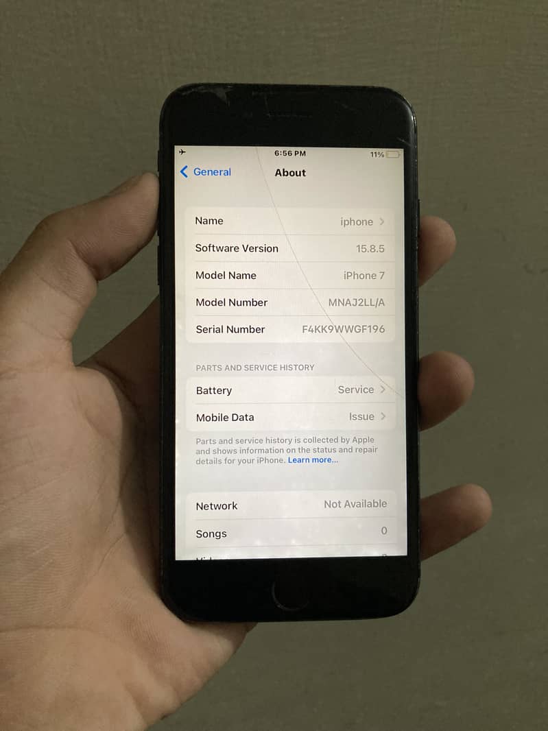 Apple iPhone 7 0