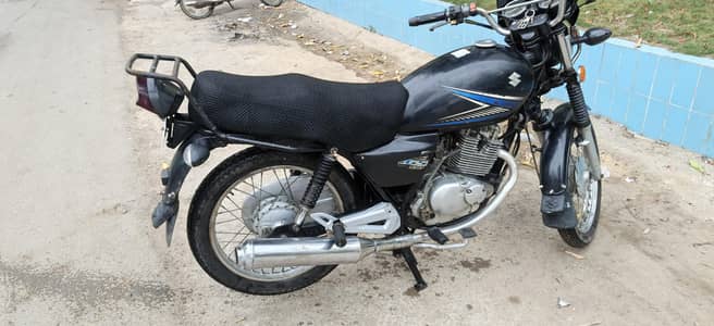 SUZUKI GS 150 2016 MODEL