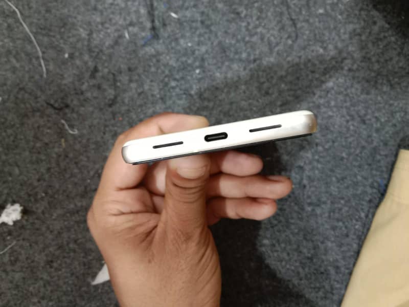 Google Pixel 7 3