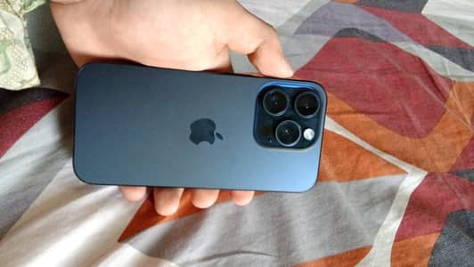 iPhone 15 Pro 128GB – Blue Titanium