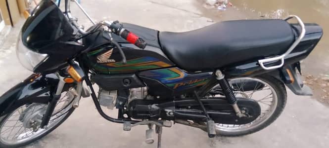 10by9 ha koe kam nai hone walabilkul saaf  ha lene ke leye 03066911526