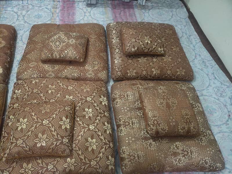 cushions 3