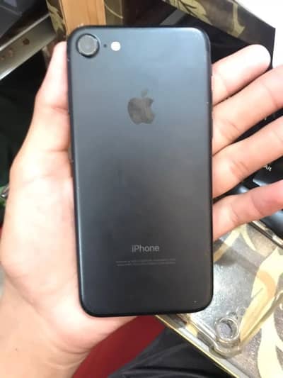 Apple iPhone 7