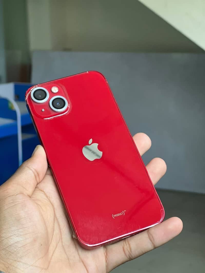 Apple iPhone 13 4