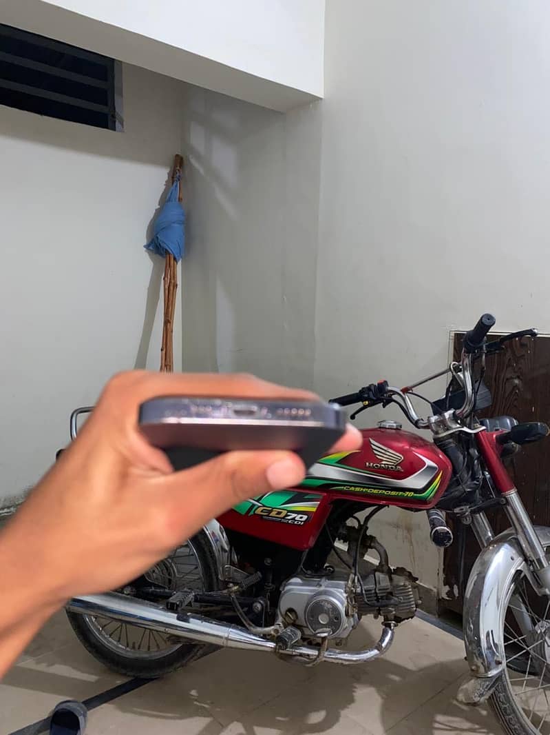 Apple iPhone 14 Pro 4