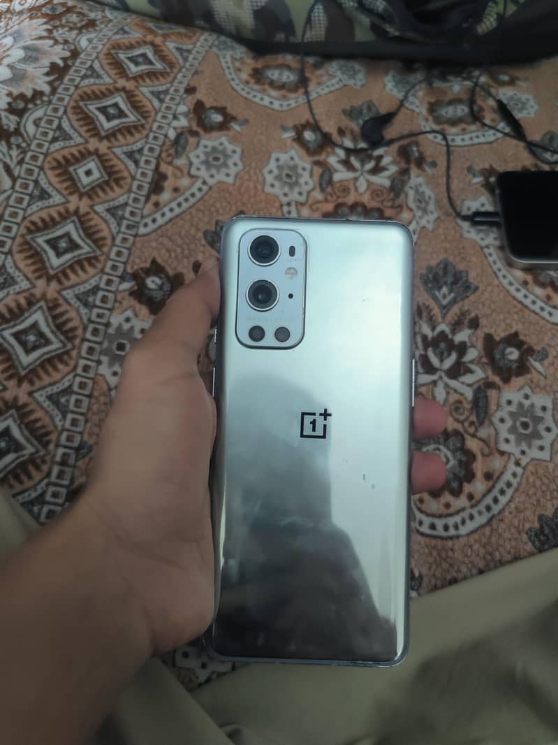 OnePlus 9 Pro 0