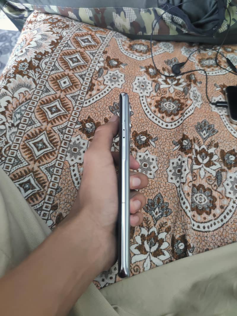 OnePlus 9 Pro 2