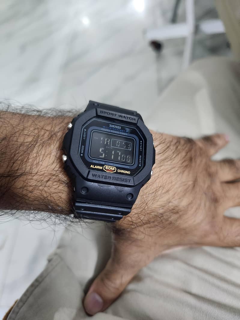 Digital Watch 0