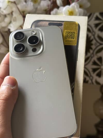 Appel iPhone 15 Pro Non PTA 128 GB