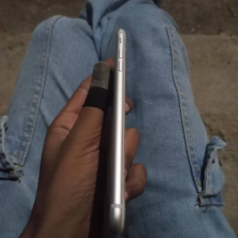 Apple iPhone 7 Plus 4