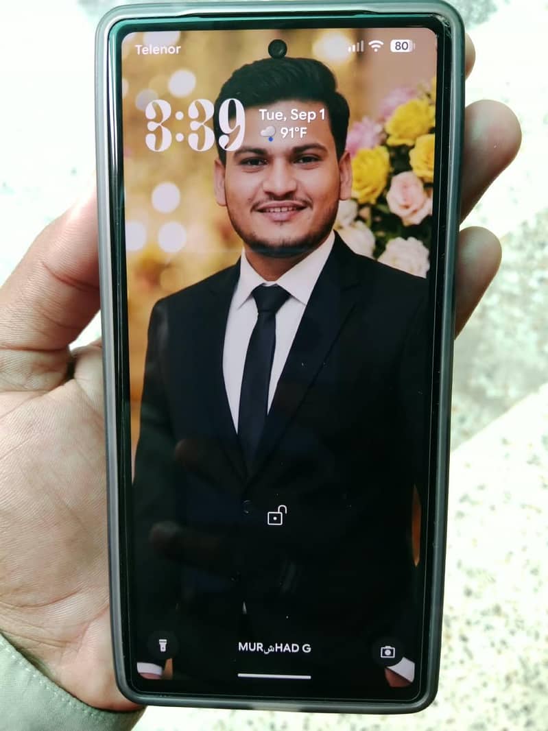 Google Pixel 7a 5