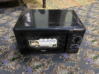 microwave oven