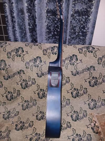 Semi acoustic guitar in new condition