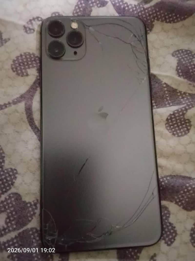 Apple iPhone 11 Pro Max 3