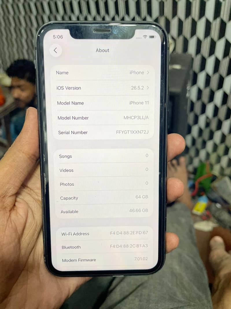 Apple iPhone 11 0