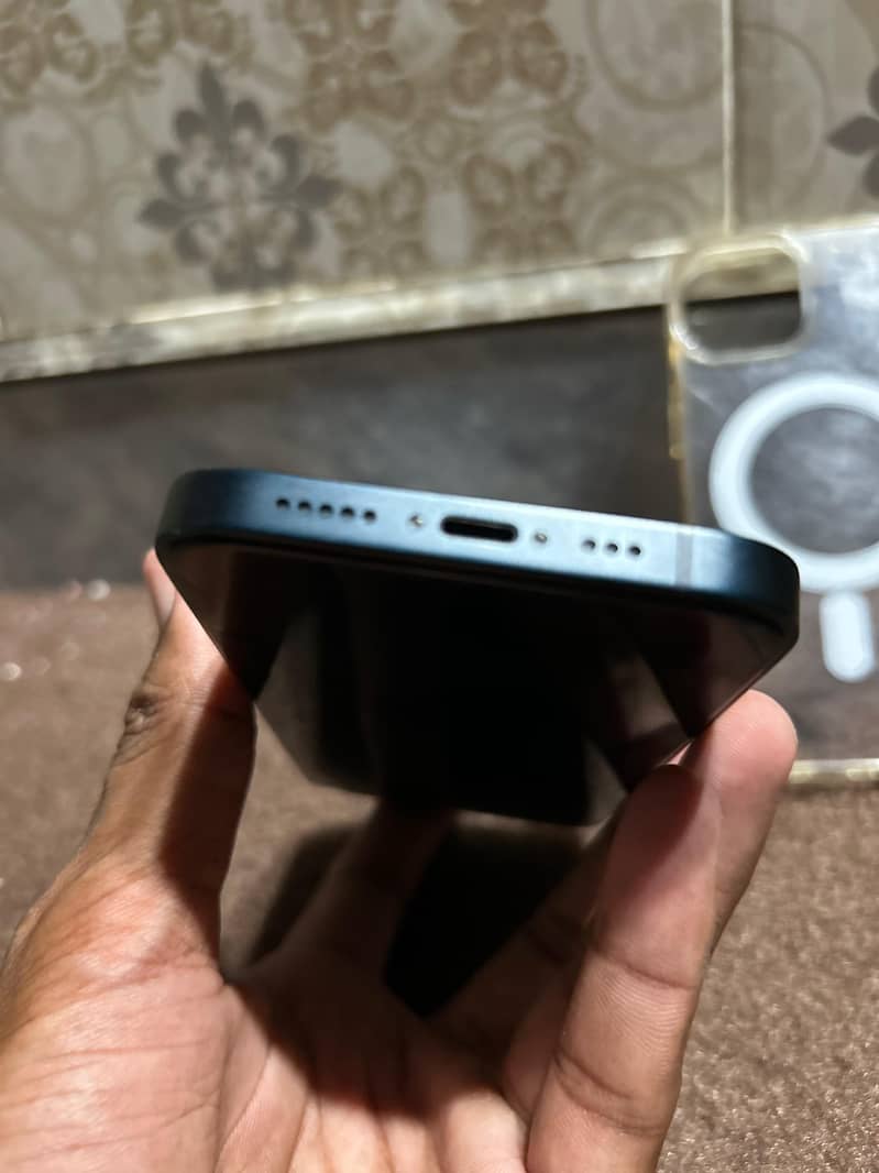 Apple iPhone 14 9