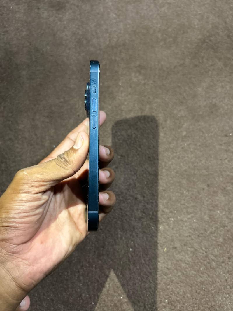 Apple iPhone 14 10