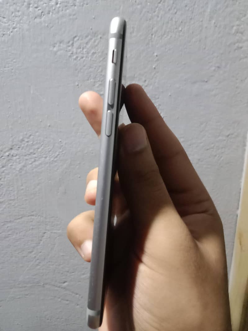 Apple iPhone 6 1
