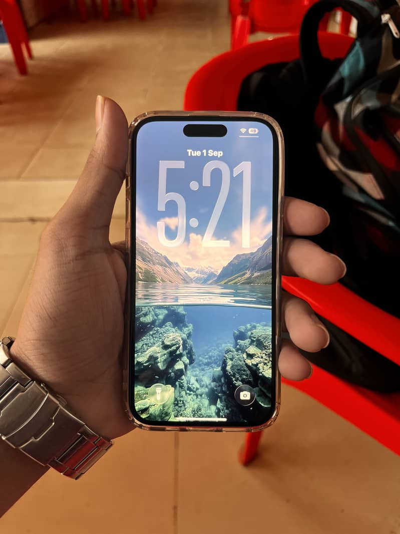Apple iPhone 15 Pro 0