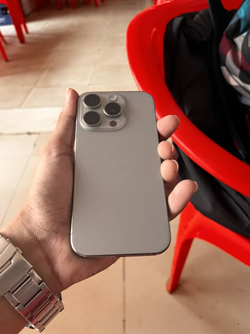 Apple iPhone 15 Pro 1