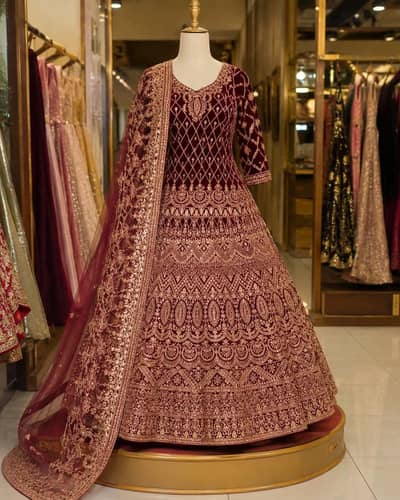 Heavy Mehroom Bridal Lehnga For Rent