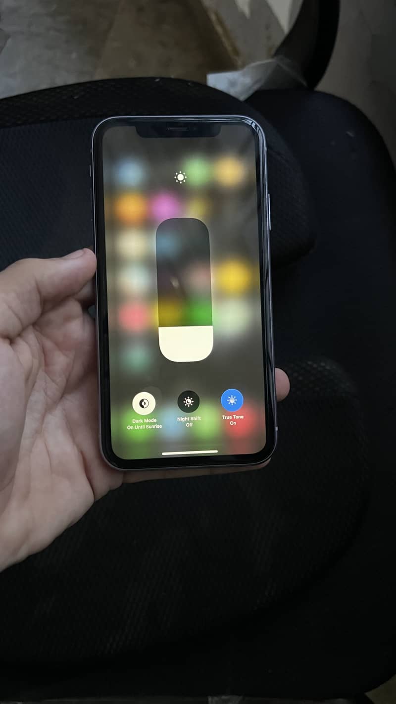 Apple iPhone 11 7