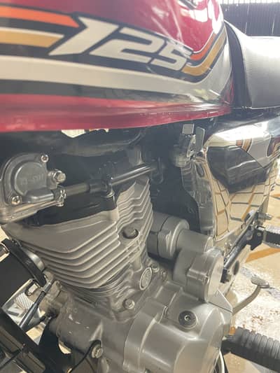 Honda CG Silver Edition
