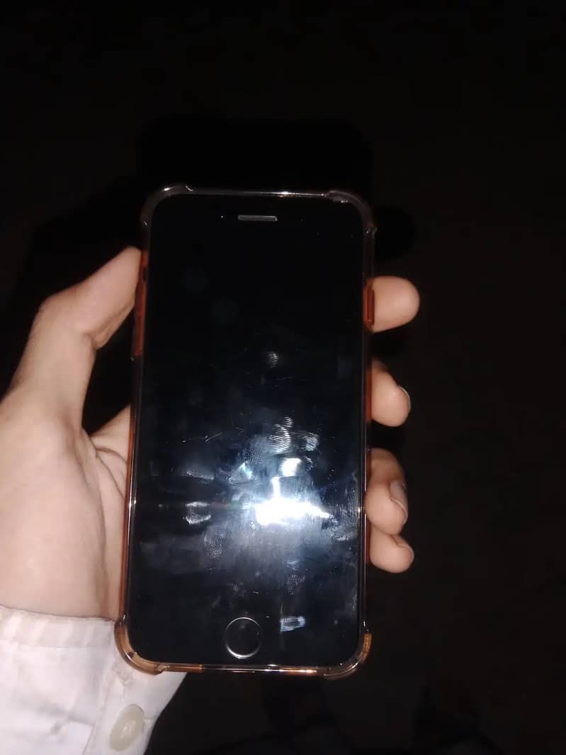 Apple iPhone SE 3