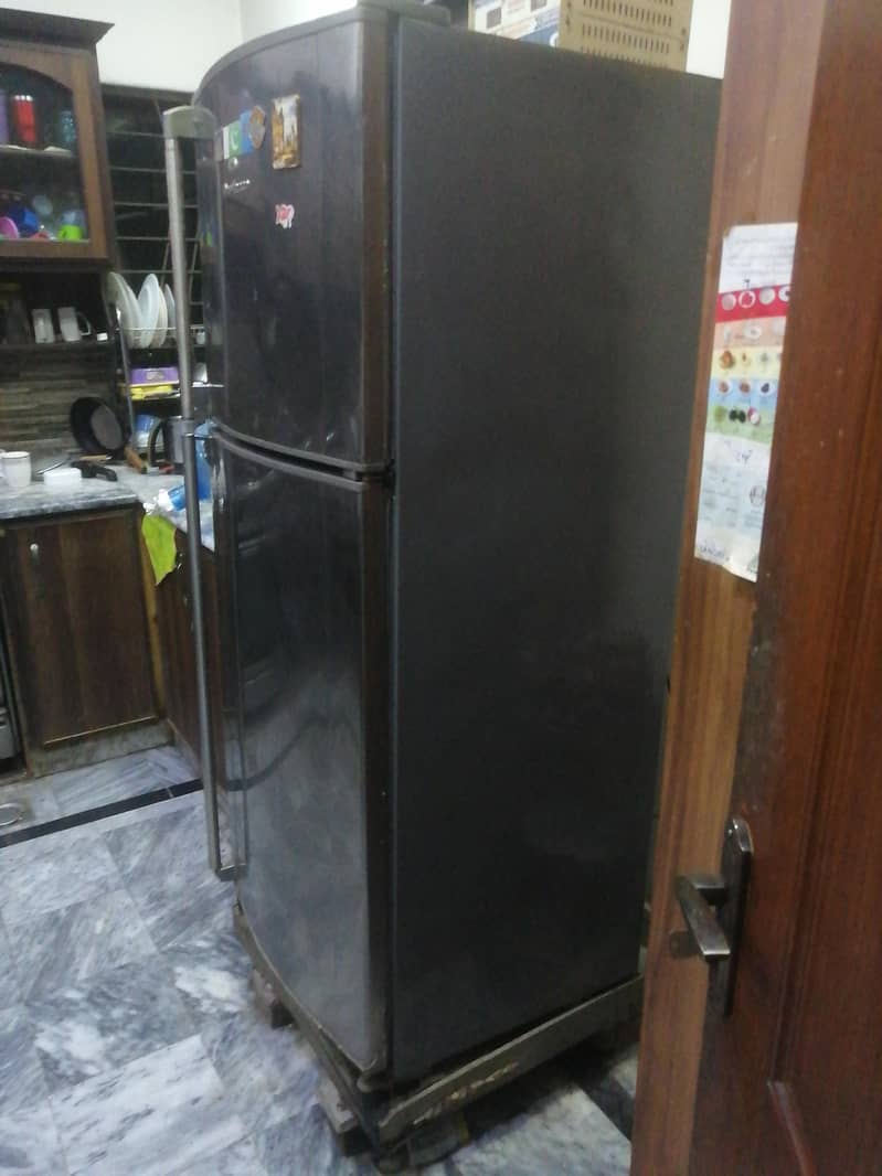 dawlance fridge 2