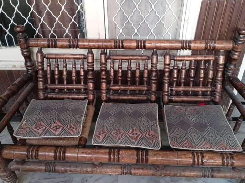 5 seater sofa 0