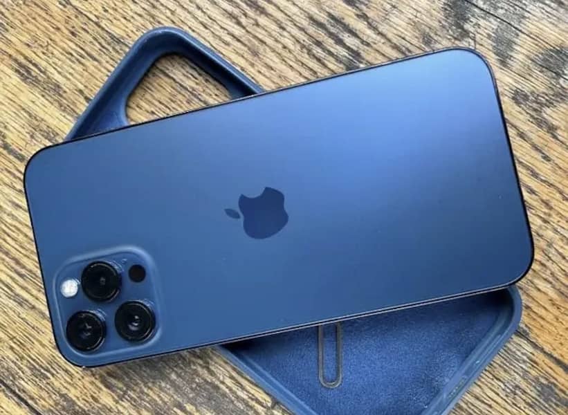 Apple iPhone 12 Pro 3