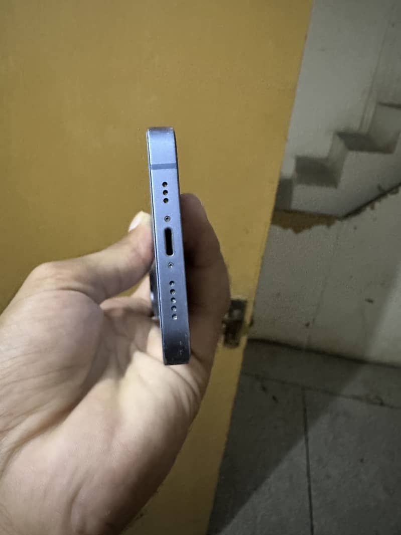 Apple iPhone 14 1