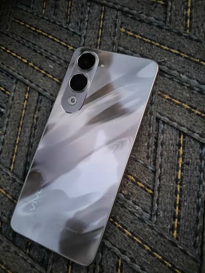 Vivo y04 for sale