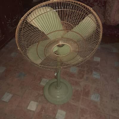 Pedestal fan in working condition