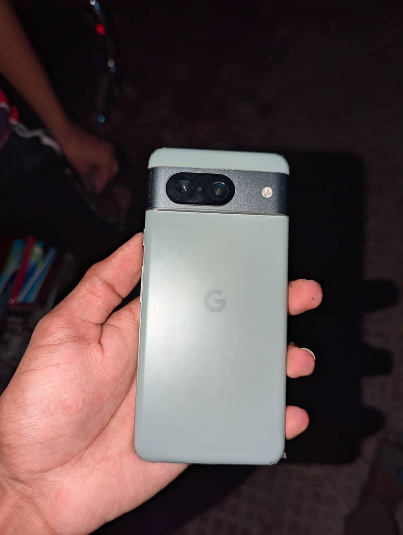 Google Pixel 8 3
