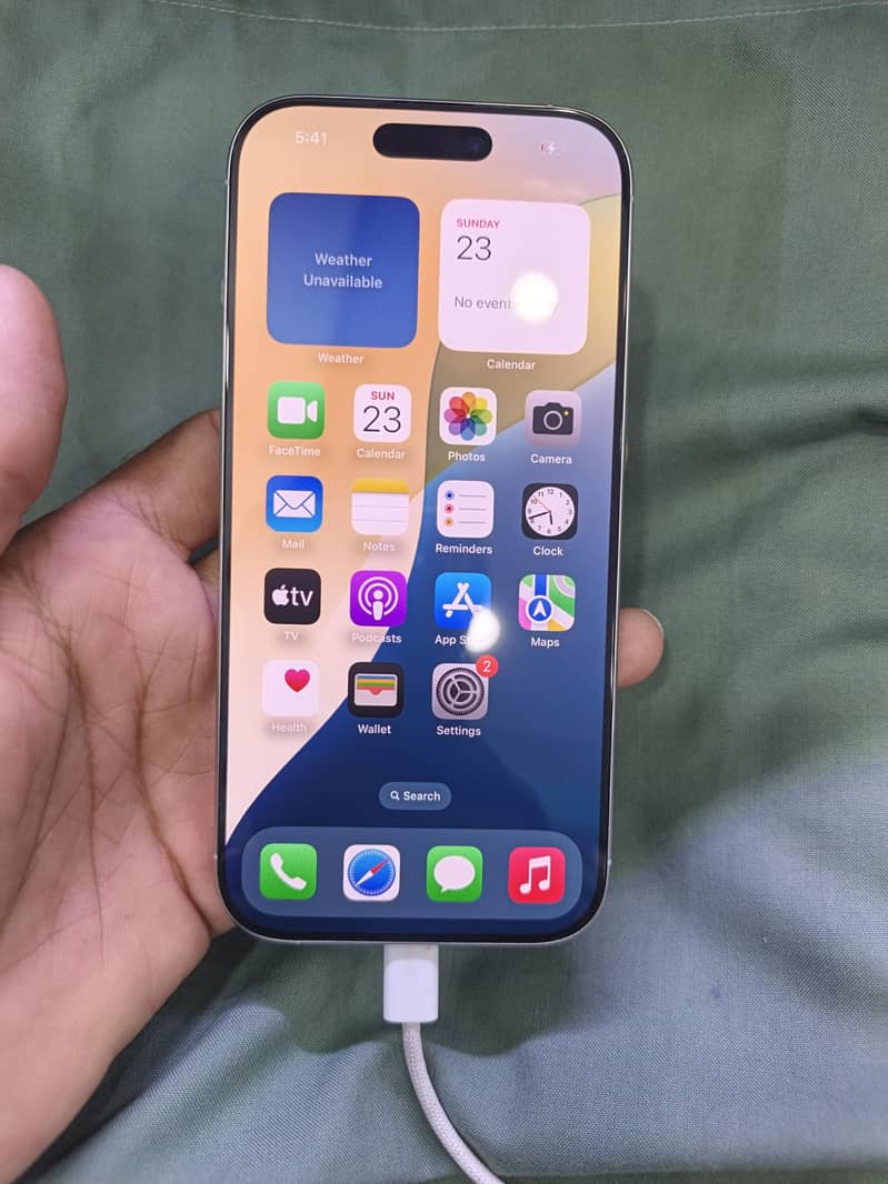 Apple iPhone 16 Pro 6
