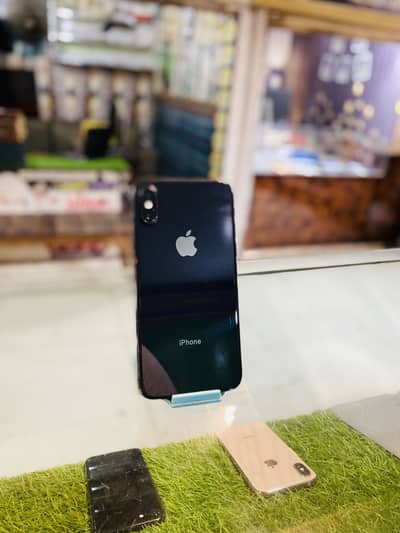 Iphone x 64 ptA aproved