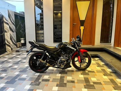 Yamaha Ybr 125cc red color 2021 model