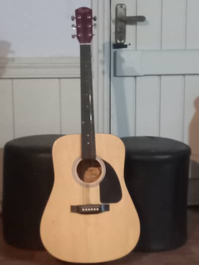 Orginal fender guitar original size with bag one string broker