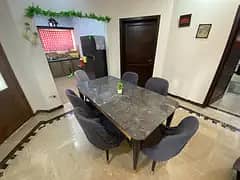 6-Seater Modern Dining Table Set – Excellent Condition