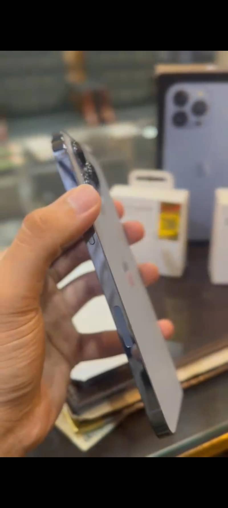 Apple iPhone 13 Pro Max 2