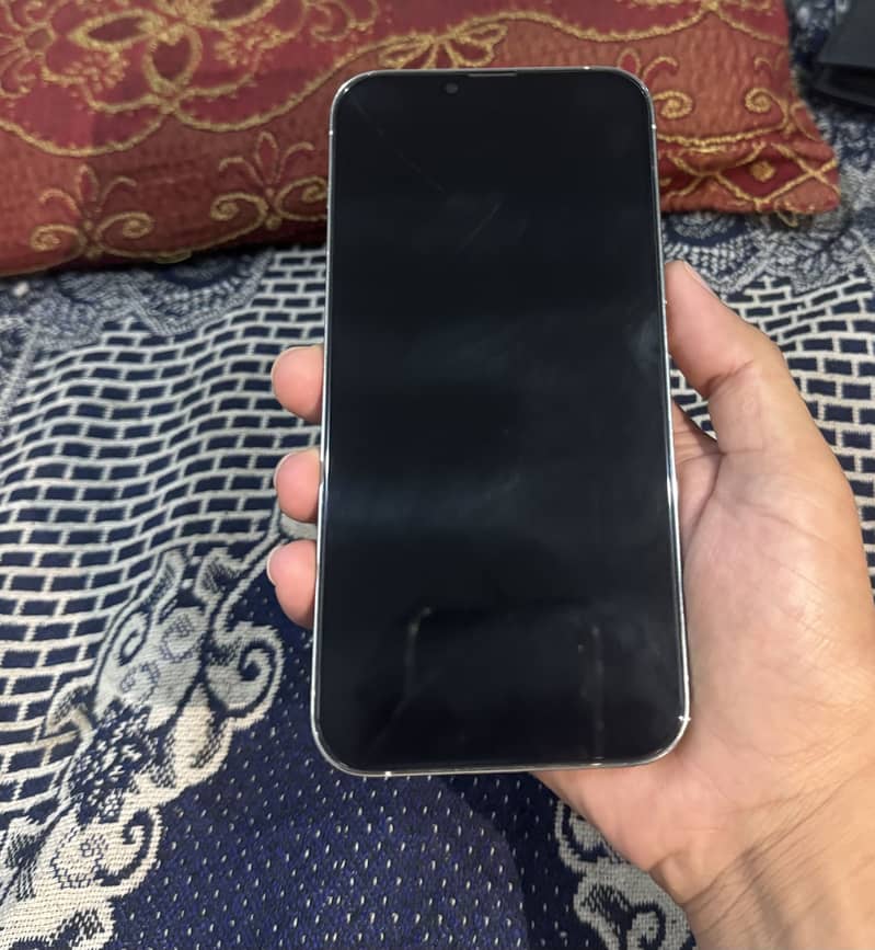 Apple iPhone 13 Pro Max 2