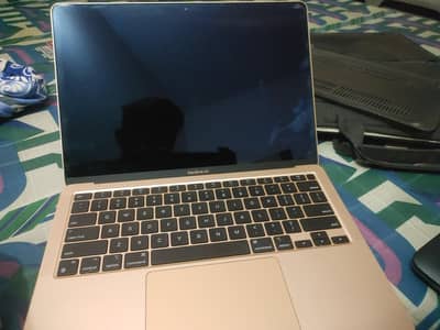 macbook air M1 2021