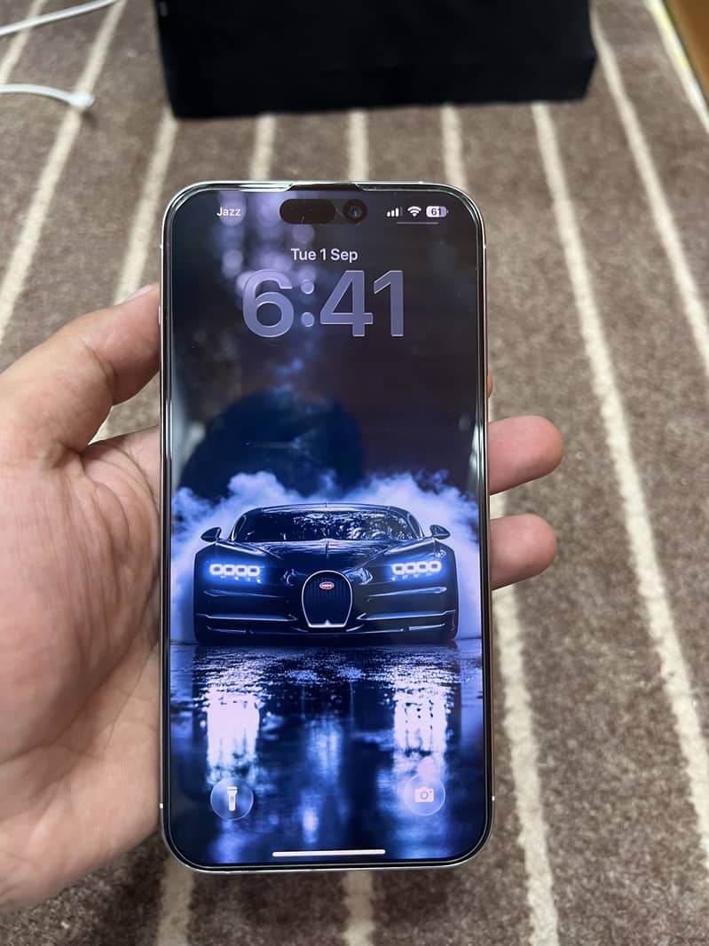 Apple iPhone 15 Pro Max 1