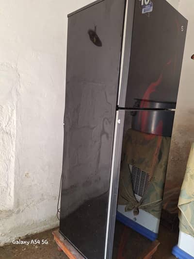 PEl fridge for sale