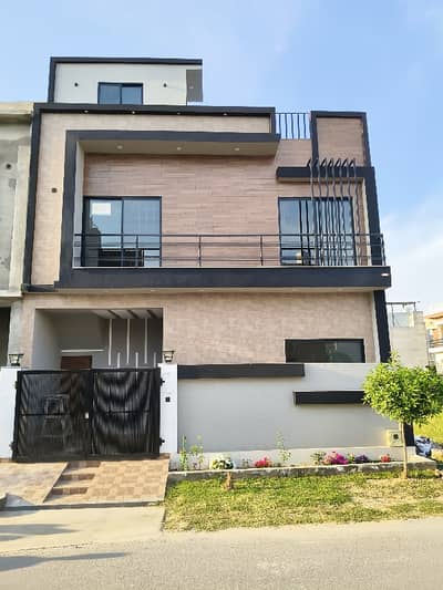 Beautiful New House For Sale Ali Block