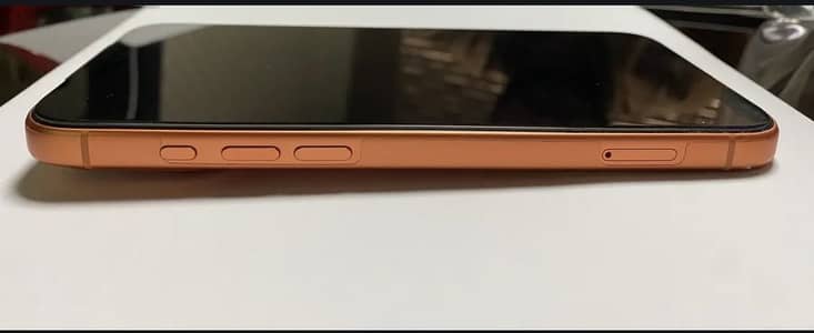 Apple iPhone 17 Pro jv